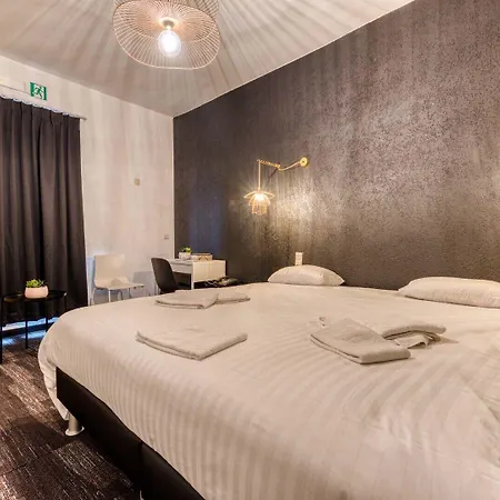 Mosa Hotel Hermalle-sous-Argenteau