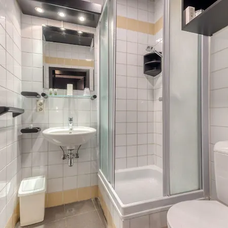 Mosa Hotel 2*