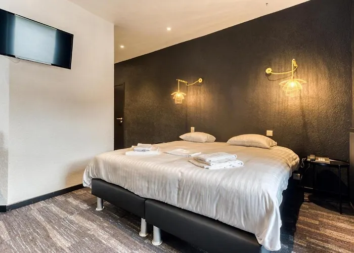 Mosa Hotel Hermalle-sous-Argenteau